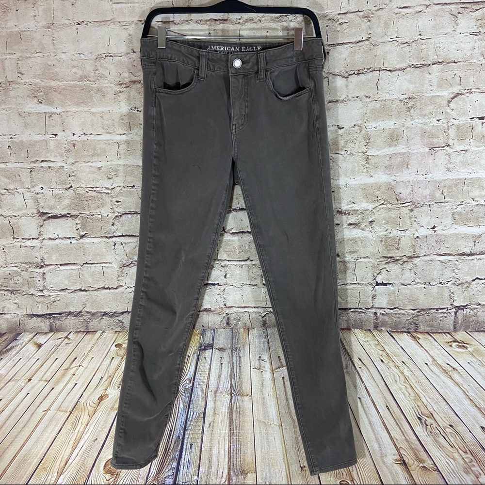 American Eagles brown jegging pants size 8L